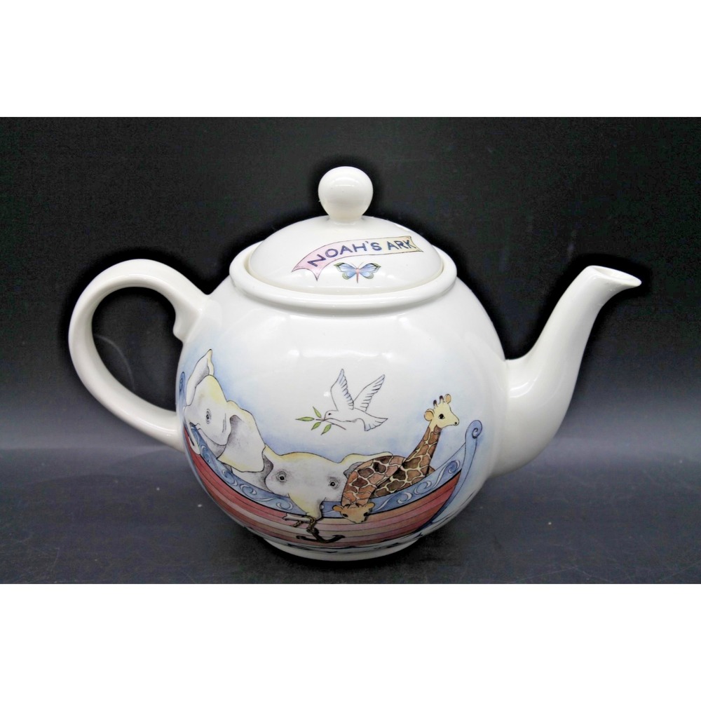 Arthur Wood Noah’s Ark Teapot Animals Tigers Elephants Giraffe Made in England